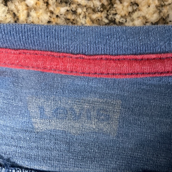 Levi’s blue t shirt - Picture 3 of 3